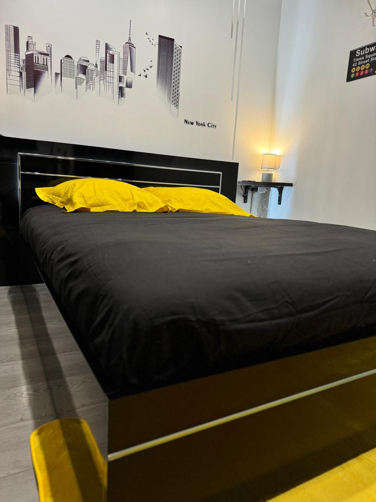 Worldroom Chambre Privee Avec Espace Commun แปร์ปินญอง ภายนอก รูปภาพ