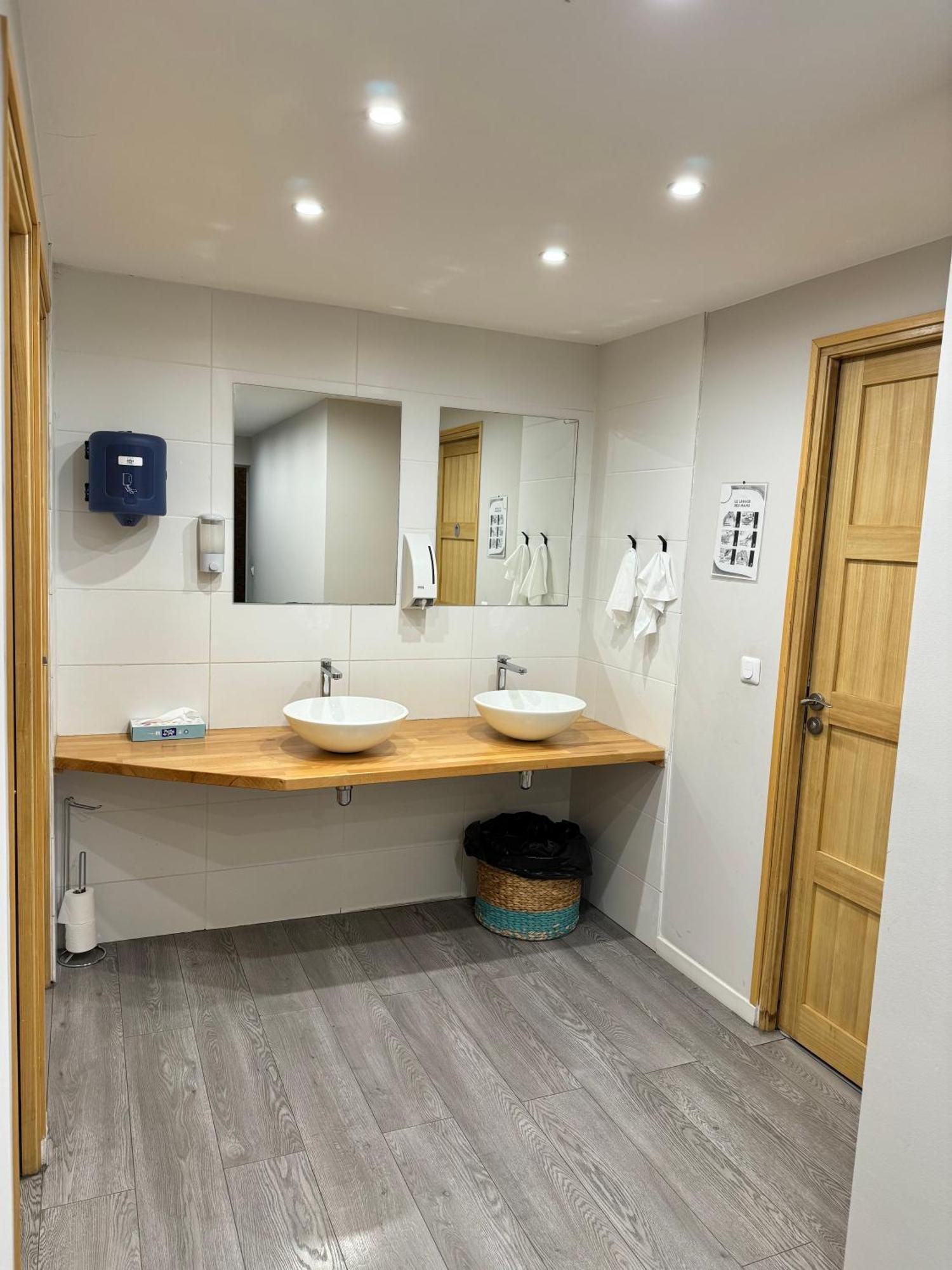 Worldroom Chambre Privee Avec Espace Commun แปร์ปินญอง ภายนอก รูปภาพ