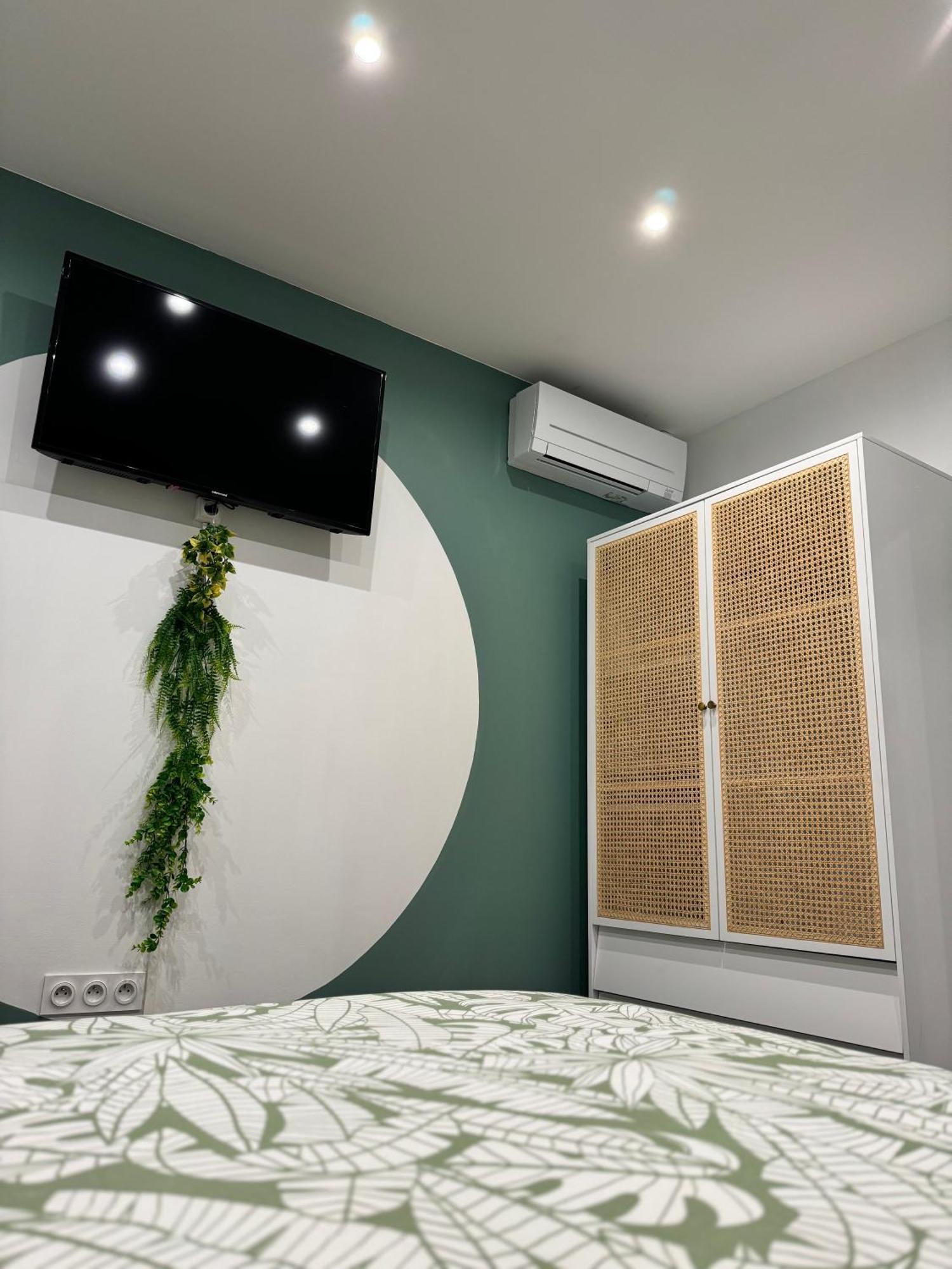 Worldroom Chambre Privee Avec Espace Commun แปร์ปินญอง ภายนอก รูปภาพ